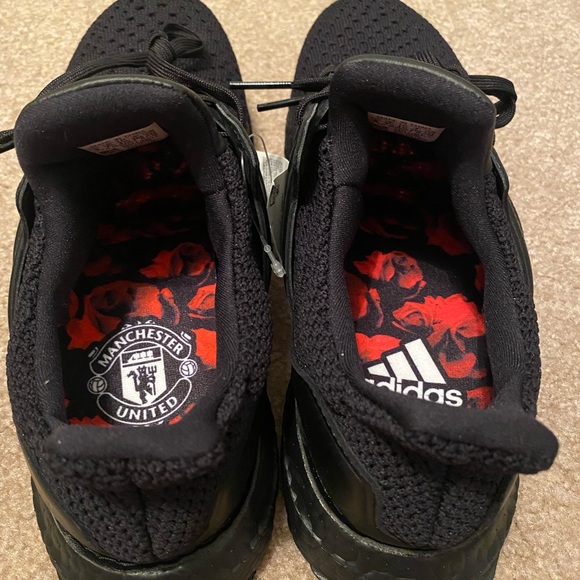 Adidas Ultraboost Clima / Manchester United - Picture 3 of 6